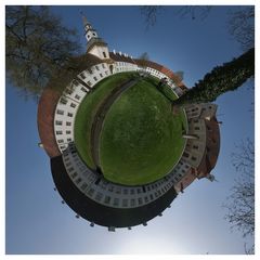 Die Kastanie oder Little Planet