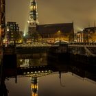 Die Katharinenkirche bei Nacht