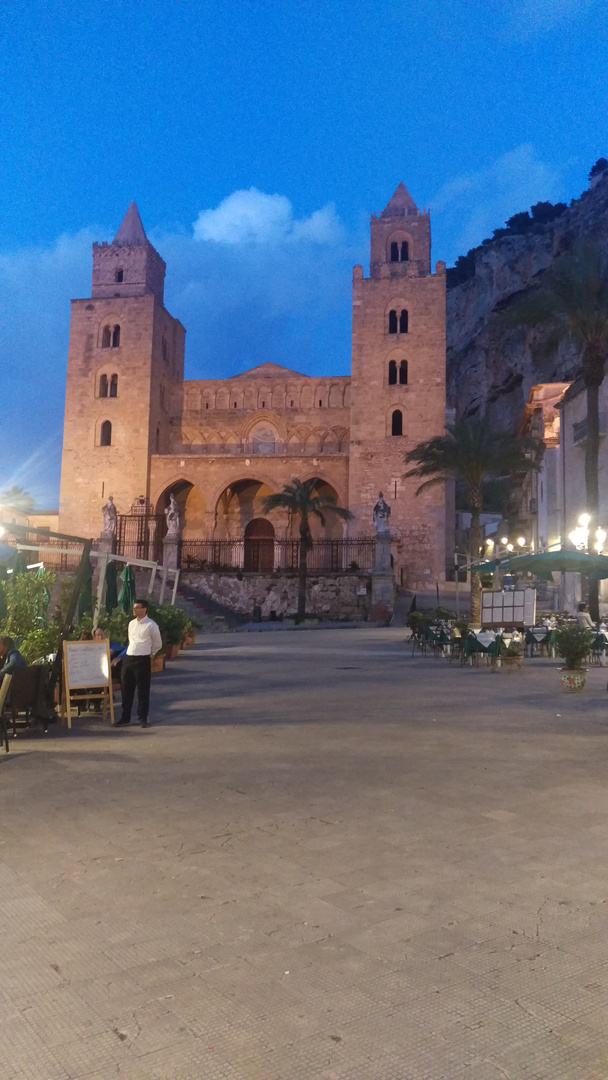 Die Kathedrale Santissimo Salvatore in Cefalù