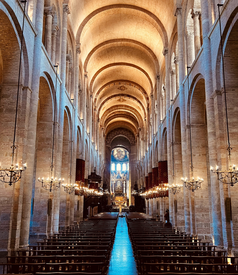 Die Kathedrale St-Etienne...