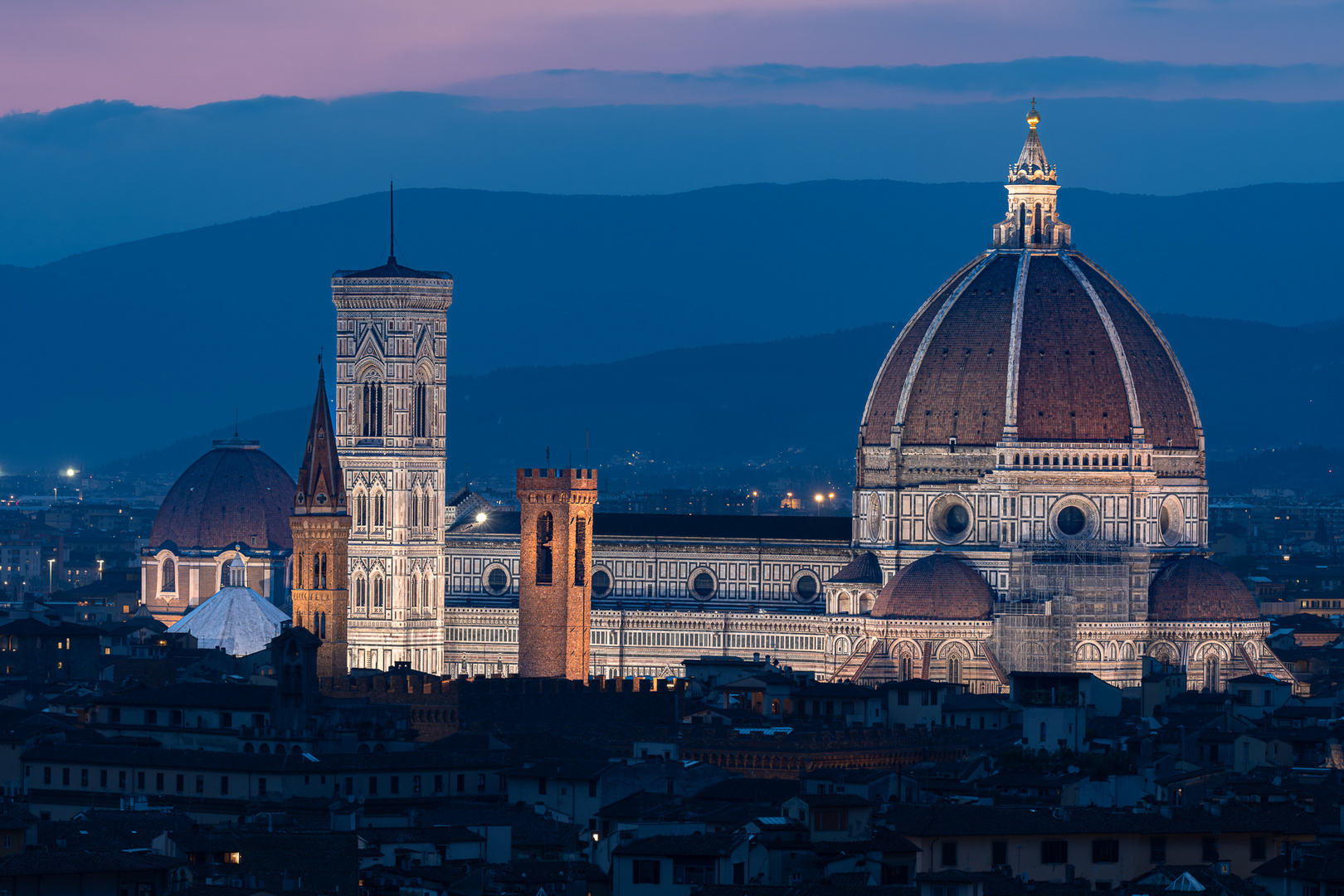 Die Kathedrale von Florenz zur blauen Stunde