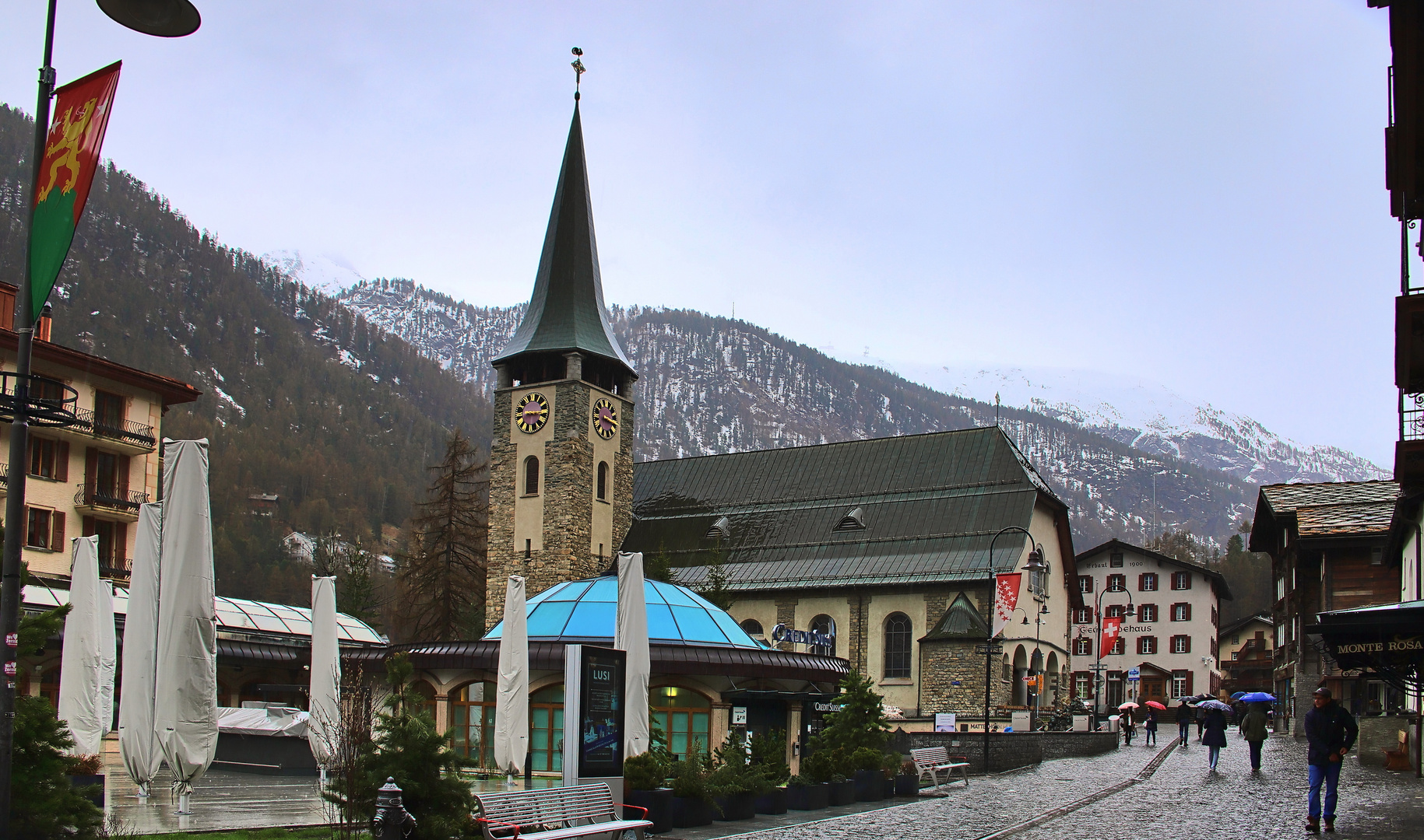 Die katholische Pfarrkirche St.Mauritius in Zermatt