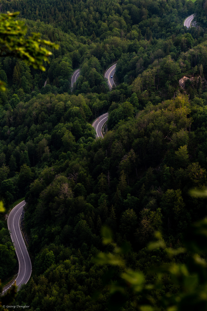 Die Kesselbergstrasse...