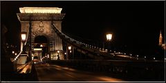 DIE KETTENBRÜCKE IN BUDAPEST