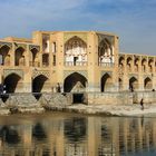 Die Khadju-Brücke in Isfahan...