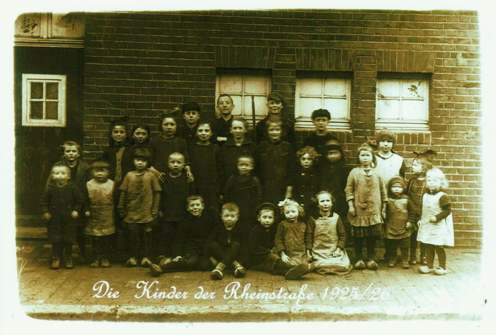 Die Kinder der Rheinstraße 1925/1926