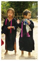 Die Kinder von Luang Nahmta in Laos