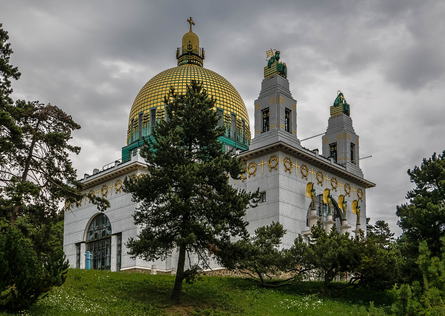 Die Kirche am Steinhof (2)