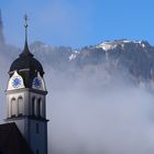 DIE KIRCHE IM DORF