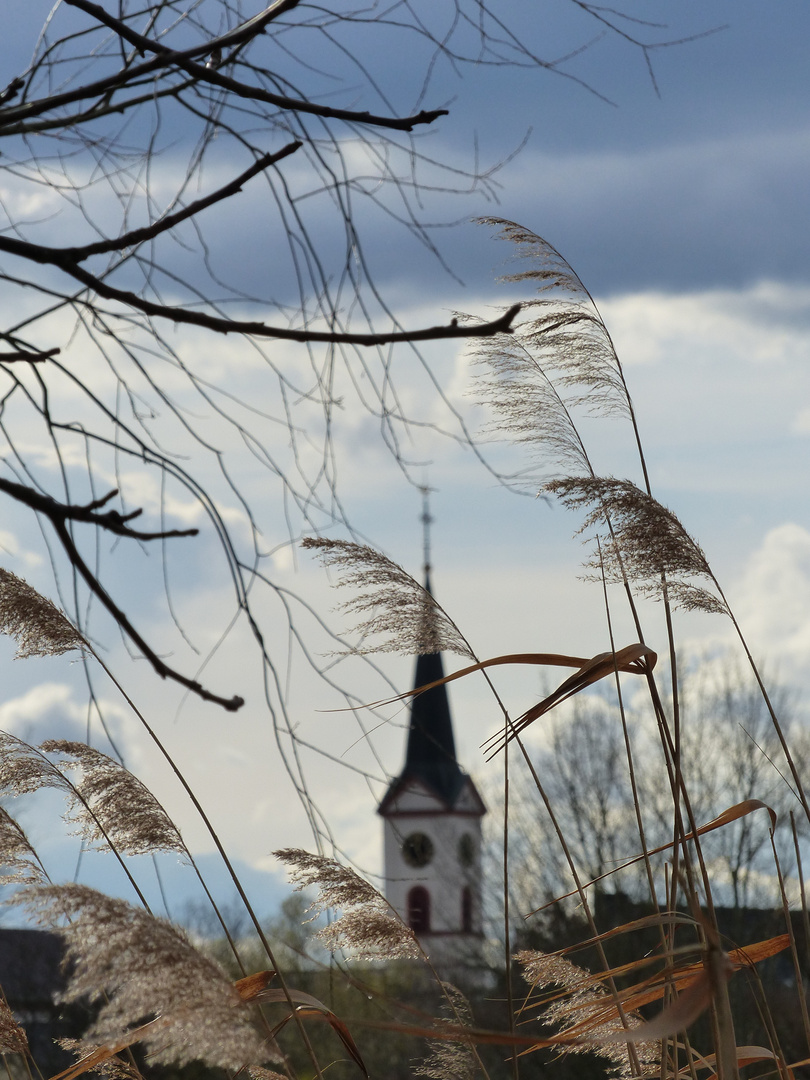 Die Kirche im Dorf gelassen