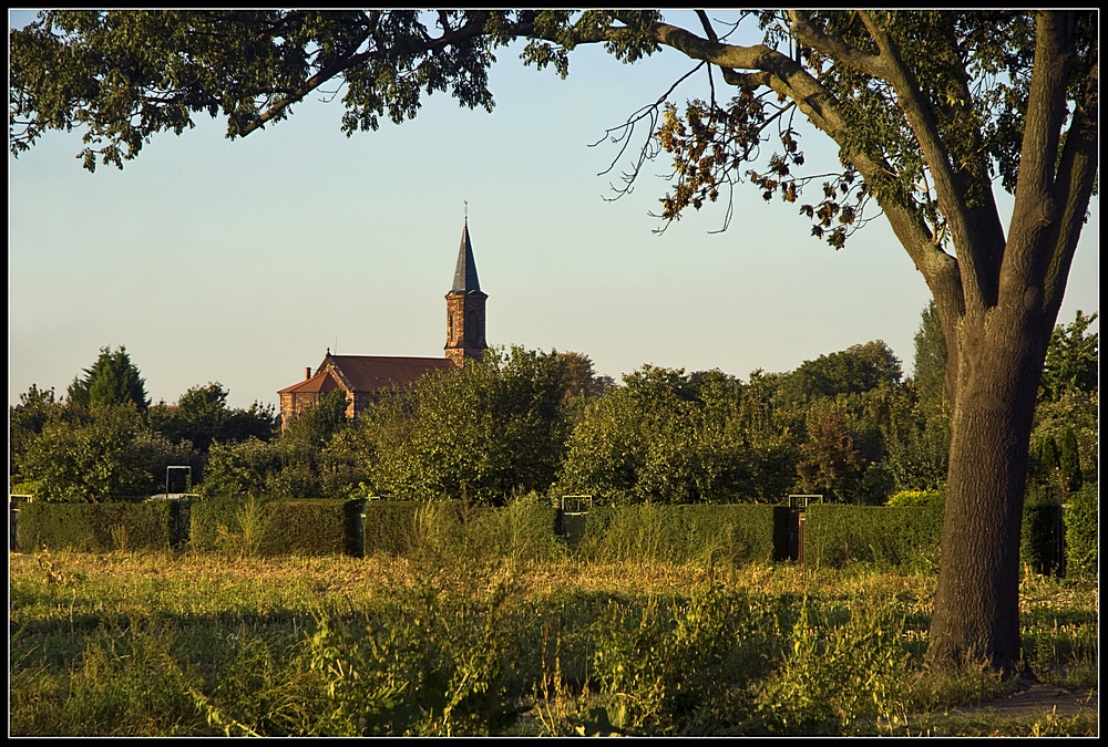 Die Kirche im Dorf lassen.....