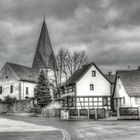 Die Kirche im Dorf lassen