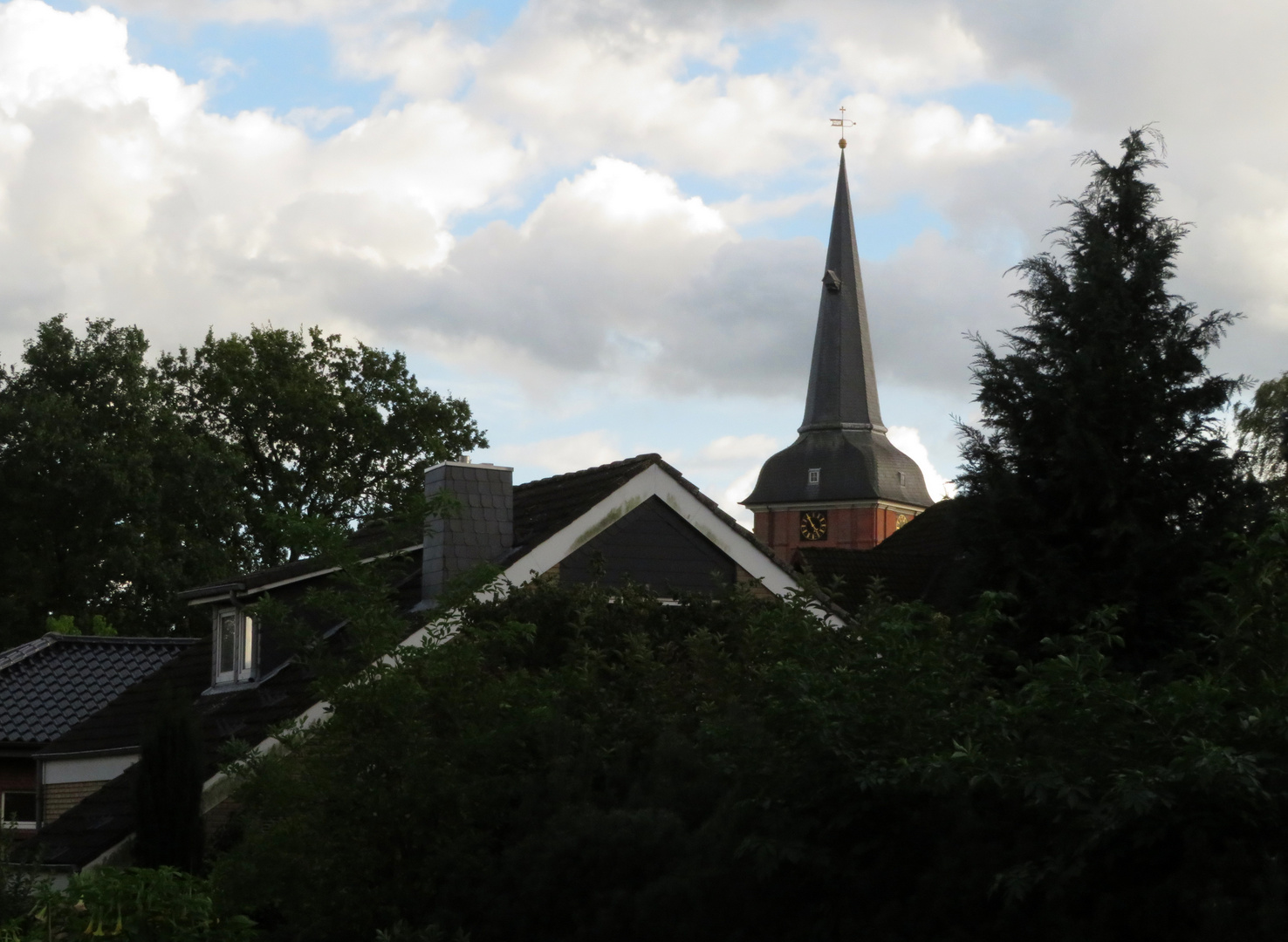 die Kirche in Osten ...