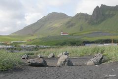 Die Kirche in Vík