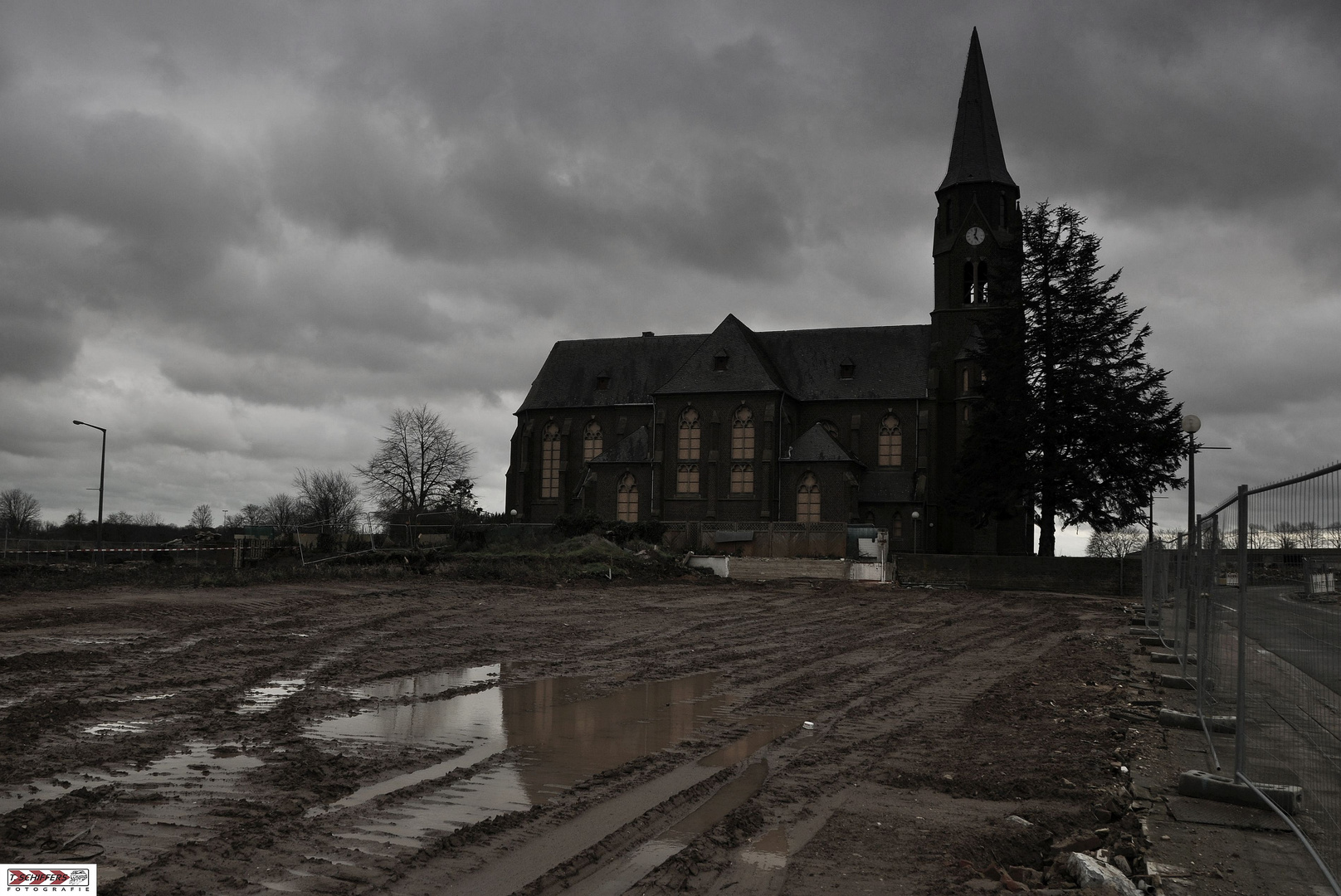 die Kirche St. Albanus und Leonhardus