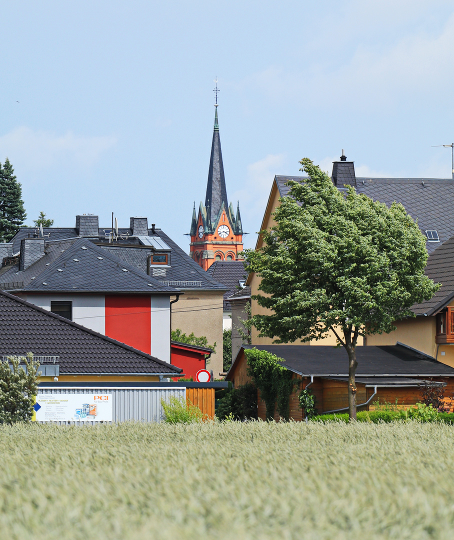 ,Die Kirche steht irgendwie über all rum.