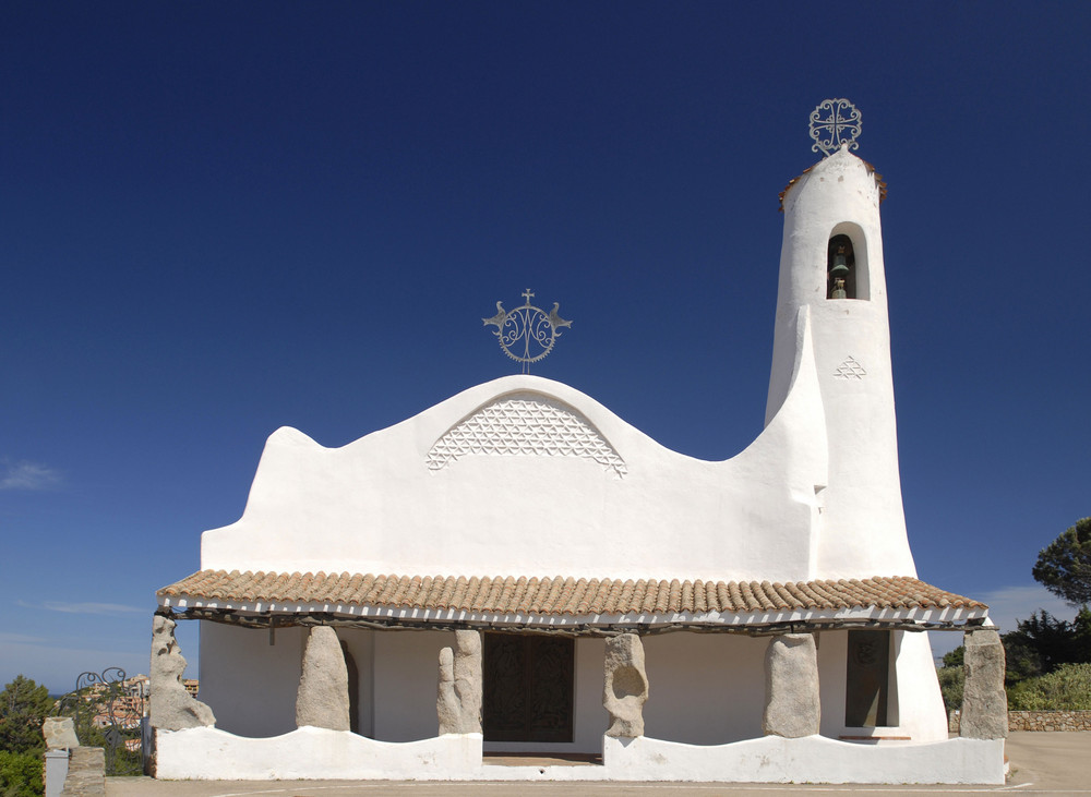 Die Kirche "Stella Maris" in Porto Cervo an der Costa Smeralda