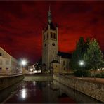 Die Kirche und die Pferdeschwemme..