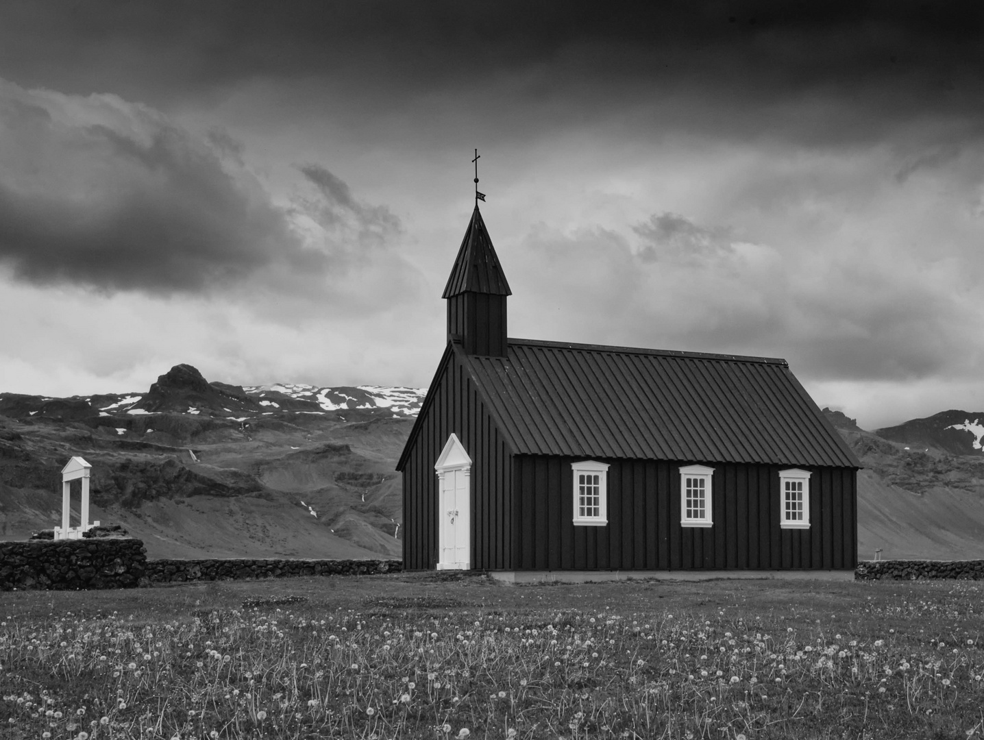 Die Kirche von Budir