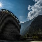 Die Kirche von Mogno im Gegenlicht