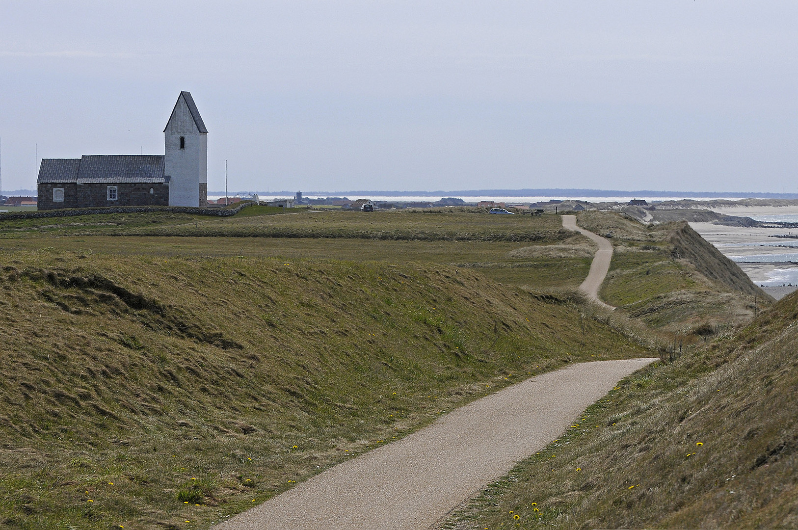 Die Kirche von Trans (Fjaltring) in Dänemark ...