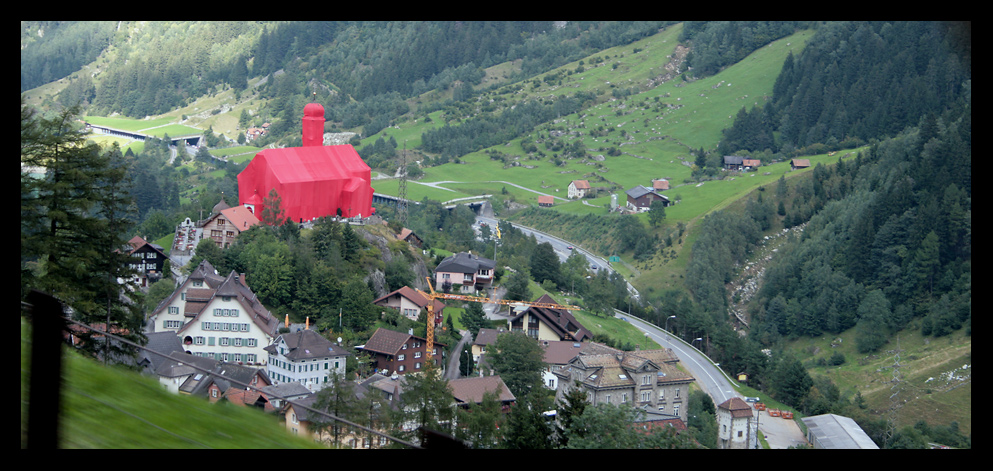 Die Kirchen von Wassen eingepackt