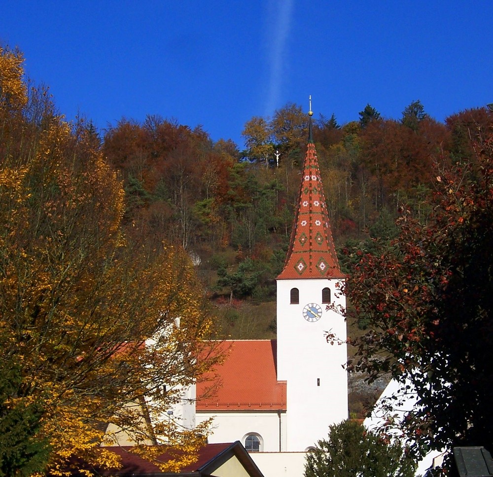 die Kirchenburg von Kinding