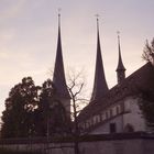 Die Kirchendächer der Hofkirche ...