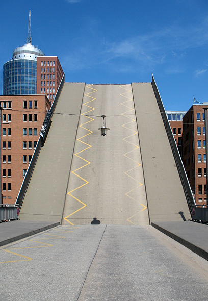 Die Klappbrücke