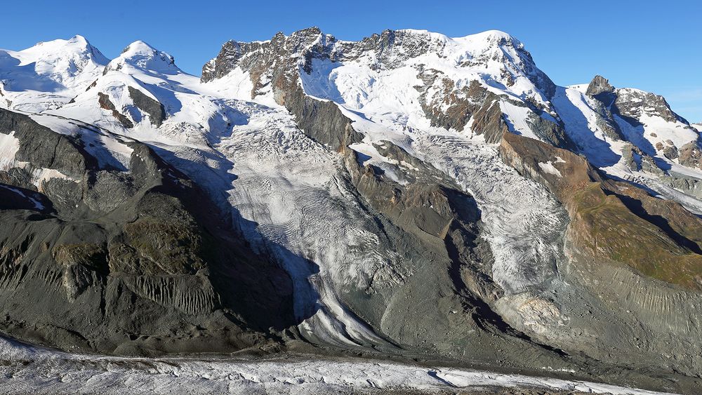 Die klassische Zermatter Sicht vom Gornergrat ohne Wolken und bis zum Gletscher herunter...