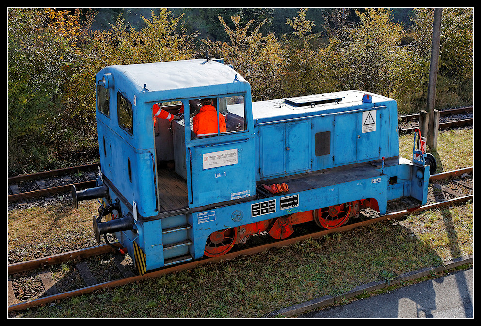 Die kleine blaue - mit Helm