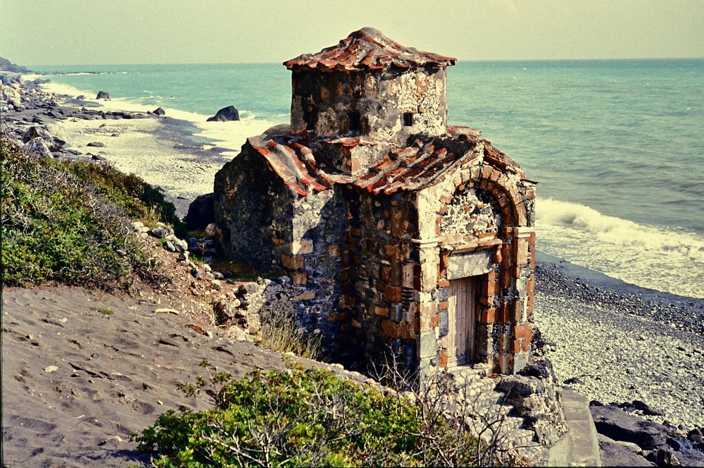 Die kleine Kirche am Strand.       .DSC_7273