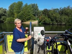 Die kleine Lippe Fähre Badur in Dorsten