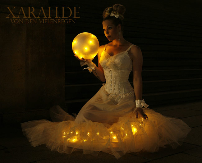 Die Kleine Mondprinzessin Foto Bild Szene Fantasy Menschen Bilder Auf Fotocommunity