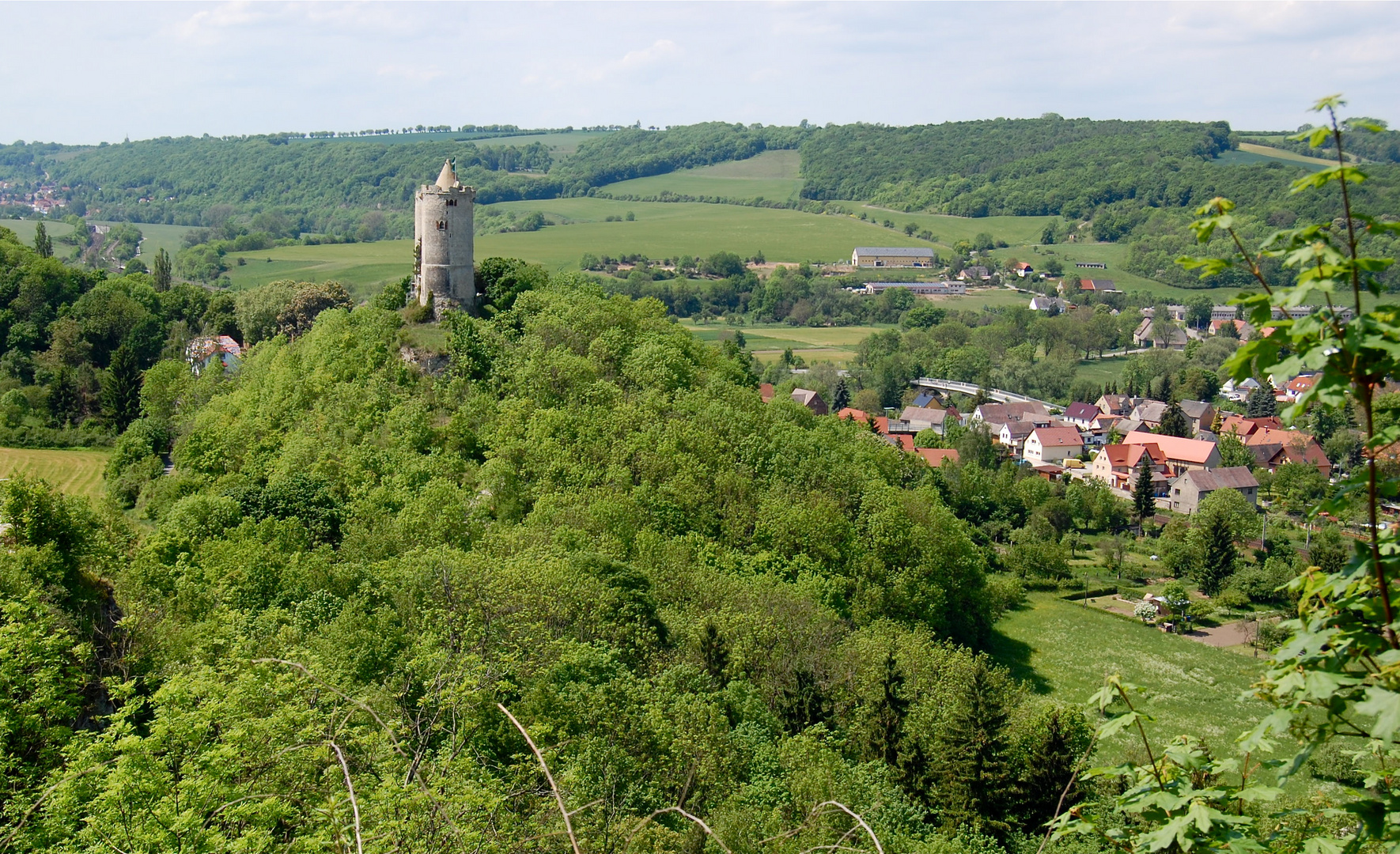 Die "kleine Schwester" der Rudelsburg, Burg Saaleck…