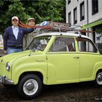 die kleinsten sind die ersten der Oldtimerrally Viersen 2014 .....