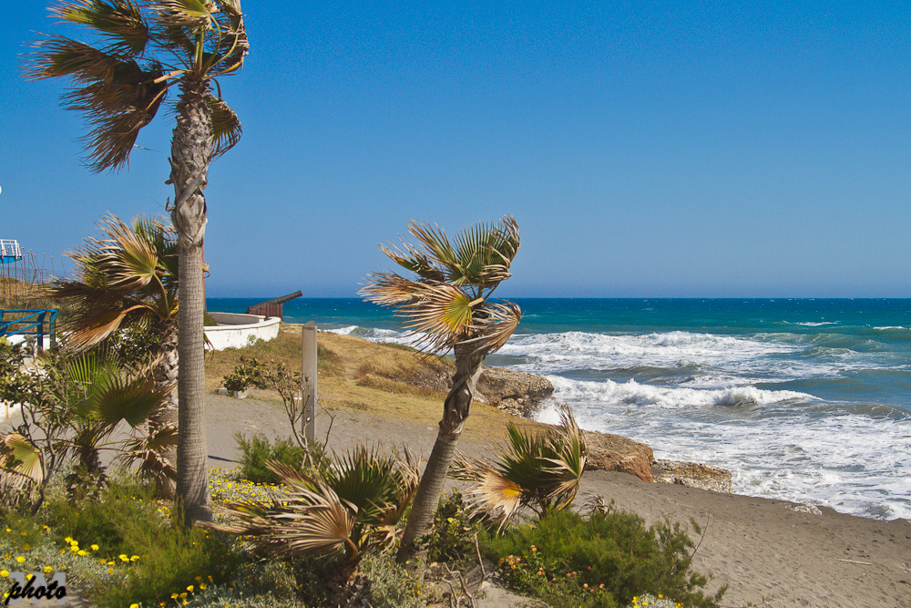 Die Klippe von Torrox Costa