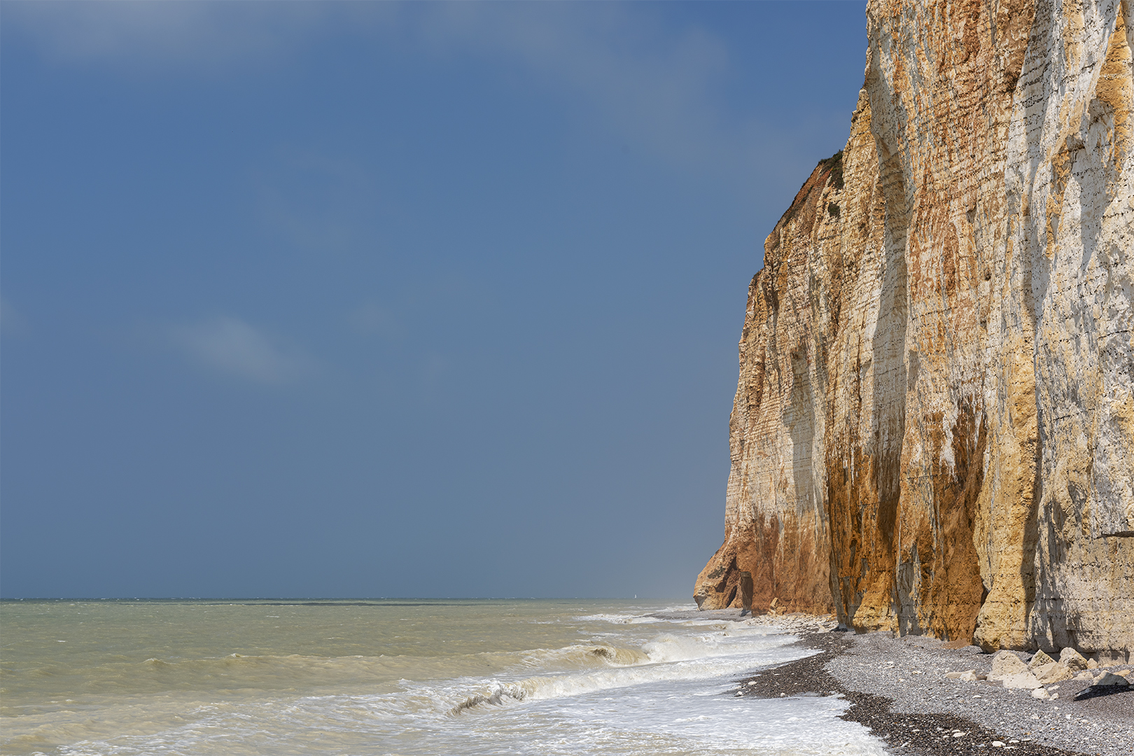 Die Klippen von Les Petites Dalles