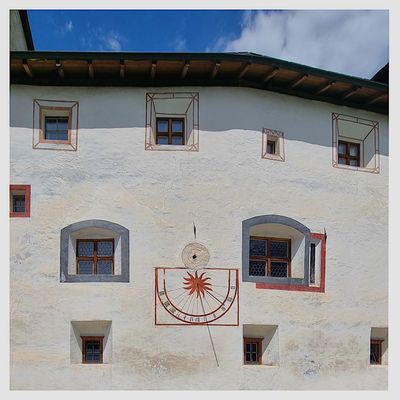 Die klösterliche Sonnenuhr