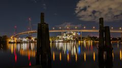 Die Köhlbrandbrücke aus einem ungewöhnlichen Blickwinkel