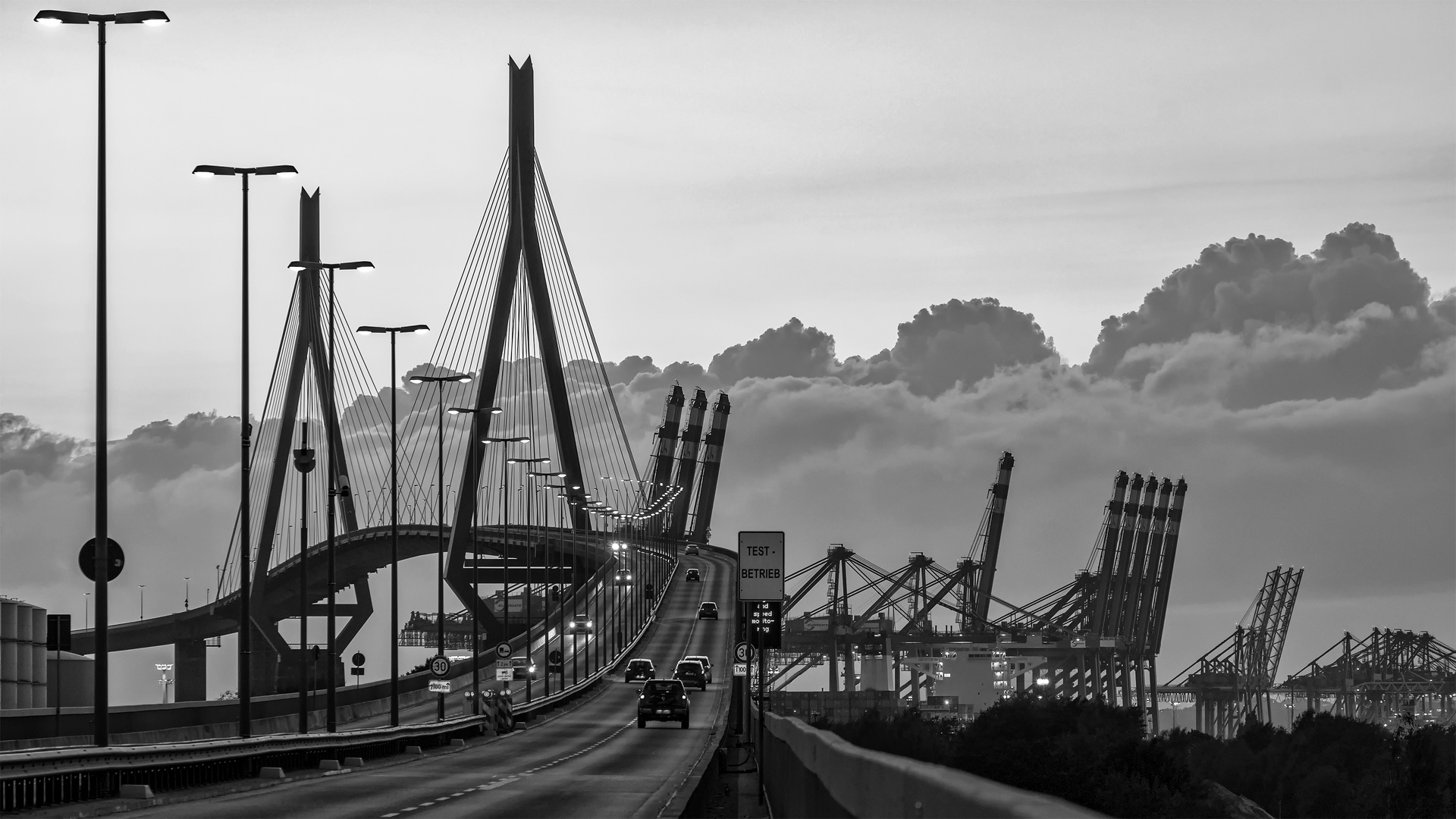 Die Köhlbrandbrücke Hamburgs Wahrzeichen