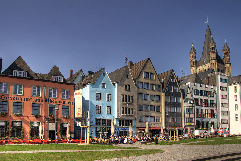 Die Kölner Altstadt, der Fühling ist da!