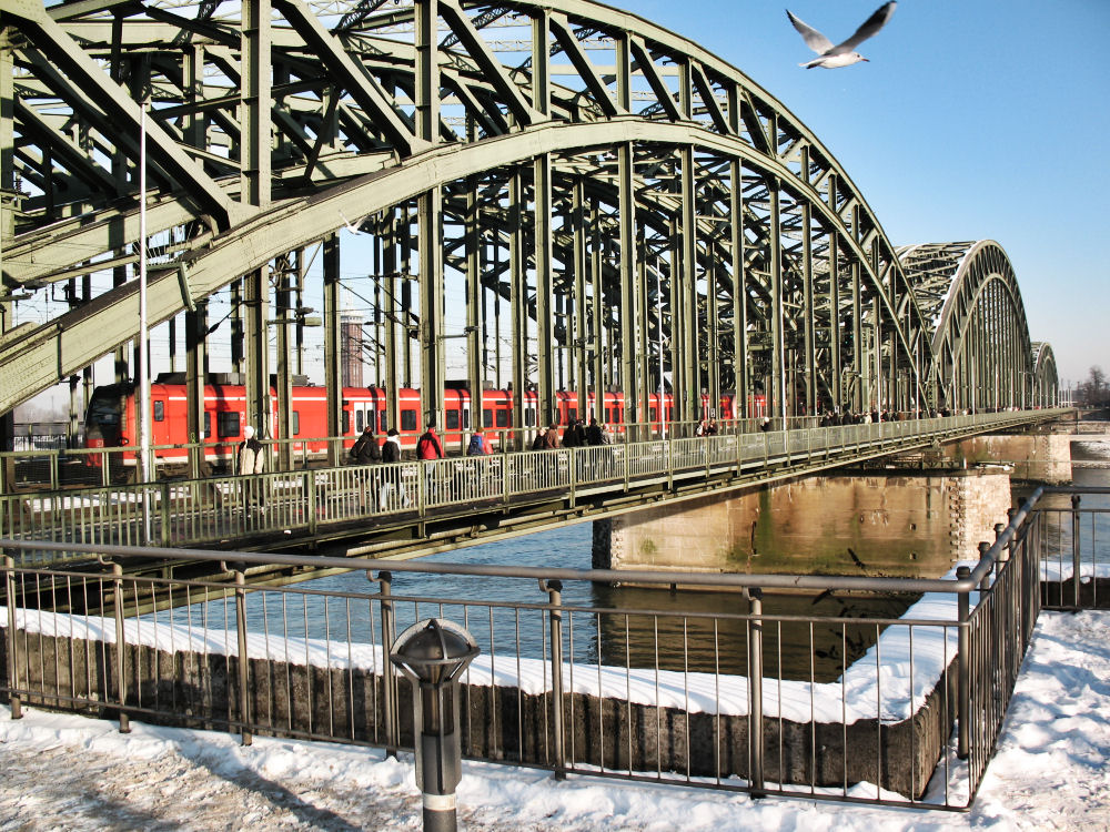 Die Kölner Hohenzollernbrücke