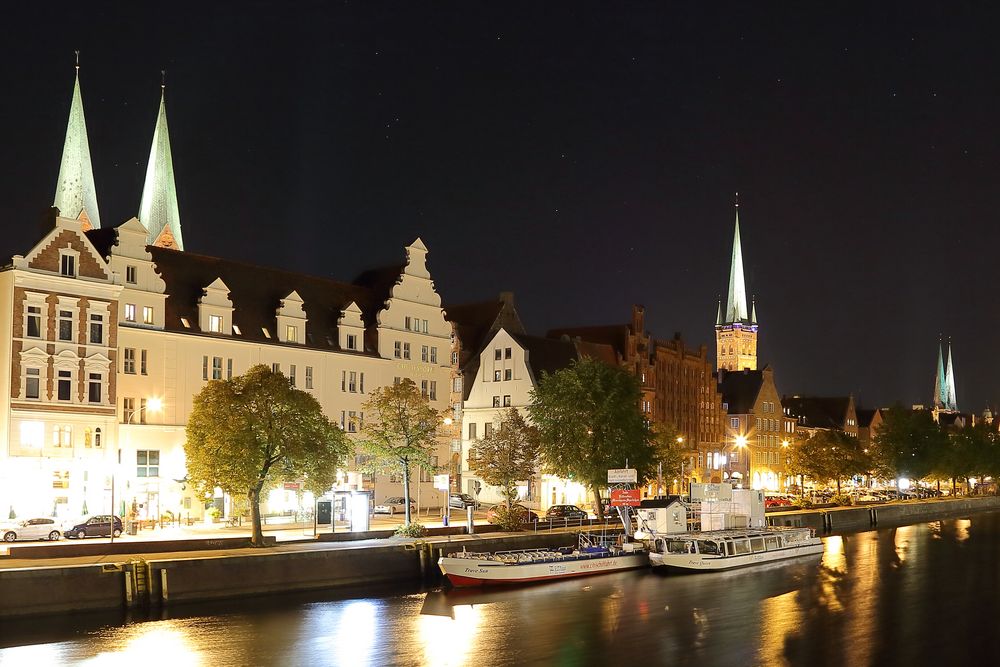 Die Königin der Hanse bei Nacht 2