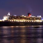 Die Königin der Meere... Queen Mary 2 in Hamburg