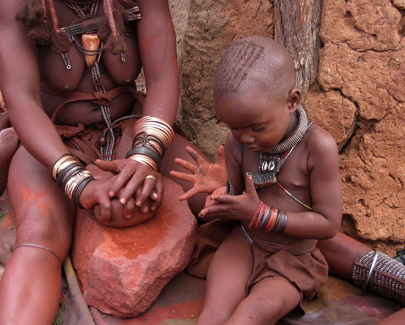 Die Körperbemalung der Himba