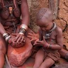 Die Körperbemalung der Himba