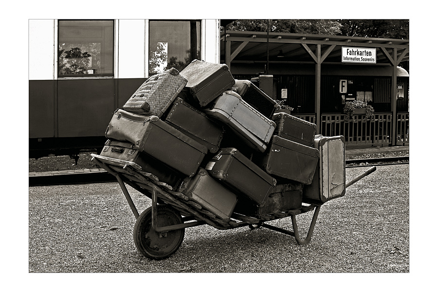 Die Koffer sind gepackt..... Foto & Bild reportage dokumentation