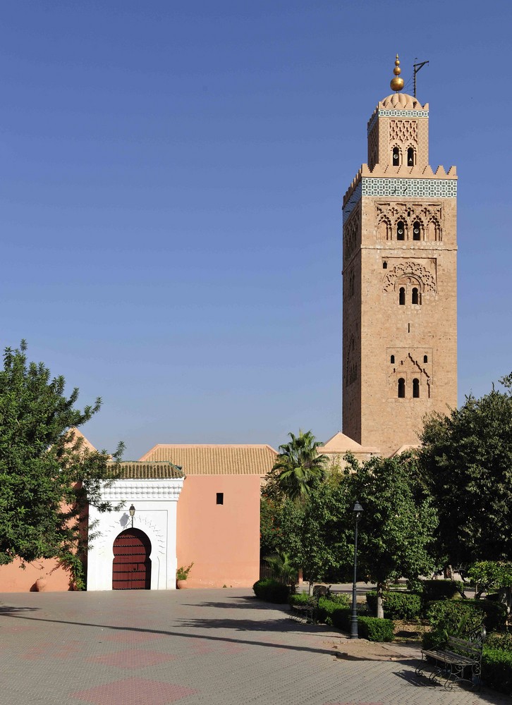 Die Koutoubia-Moschee (Moschee der Buchhändler) in Marrakesch aus dem 12. Jh.