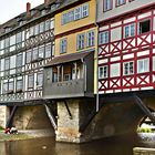 Die Krämerbrücke über der Gera in Erfurt